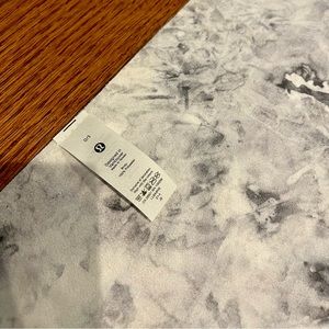 Lululemon workout mat towel